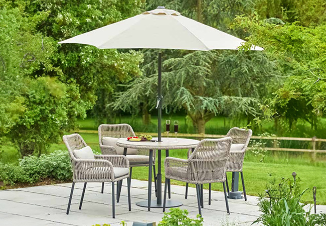 Image of LG Panama 4 Seat Dining Set with 2.5m Parasol