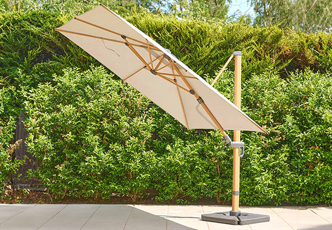 Image of LG Sanctuary 3.0m Deluxe Wood-Effect Cantilever Parasol