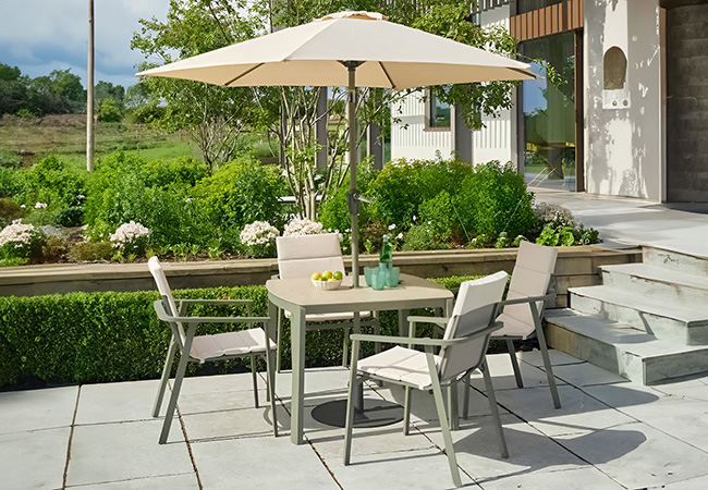 Image of LG Tuscany 4 Seat Dining Set with 2.5m Parasol