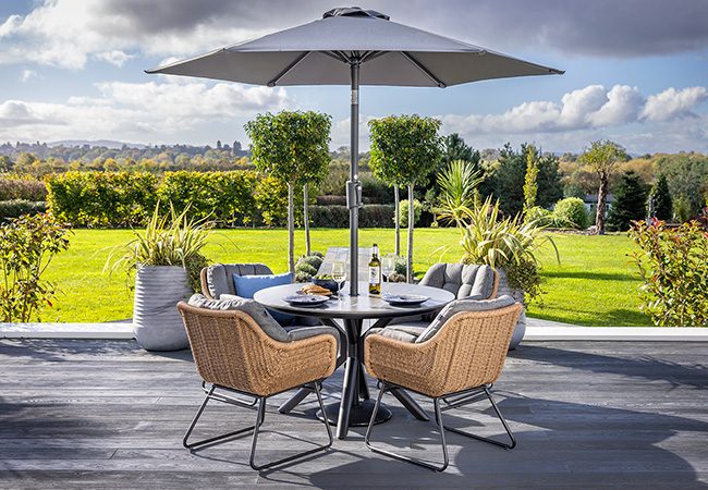 Image of Hartman Rayo 4 Seat Dining Set in Tawny/Rhino