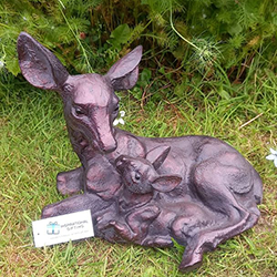 Extra image of Doe and Baby Fawn Garden Sculpture