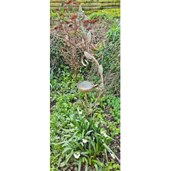 Extra image of Bird Bath on Stake with Decorative Leaves