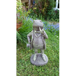 Extra image of Mr Toad Garden Sculpture - Weighted Resin