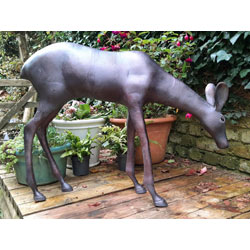 Extra image of Aluminium Grazing Doe Garden Sculpture - Extra Large