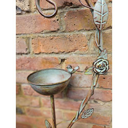 Extra image of Bird Bath on Stake with Decorative Leaves