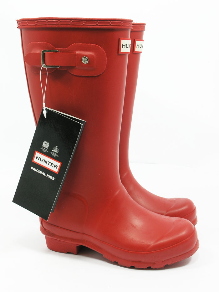 review: kids hunter wellies for women. - dress cori lynn  Rainboots  outfit, Red hunter boots, Hunter boots outfit